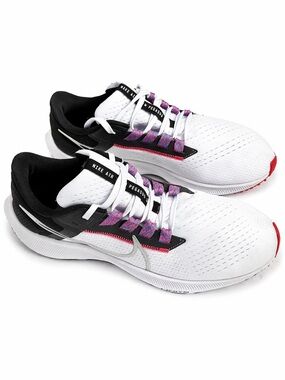Nike Air Zoom Pegasus 38 Women’s Size 11 White Metallic Silver Running Shoes